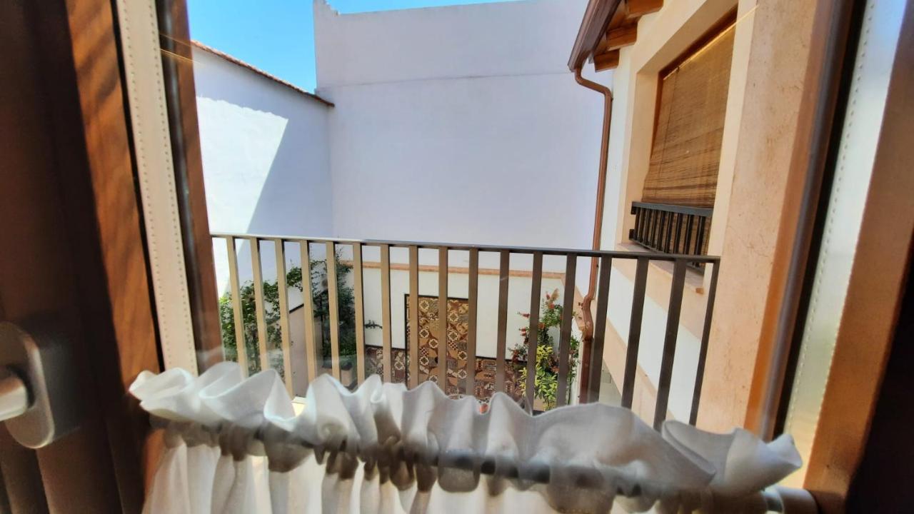 La Casa del Médico Hostería Rural Urda Esterno foto